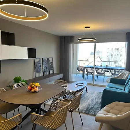 Magnifique 3 Pieces Avec Vue Mer Et A Proximite De Monaco Beausoleil