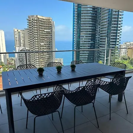 Magnifique 3 Pieces Avec Vue Mer Et A Proximite De Monaco Beausoleil